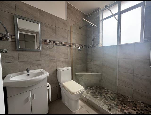 3 BEDROOM APARTMENT TO LET IN MORNINGSIDE